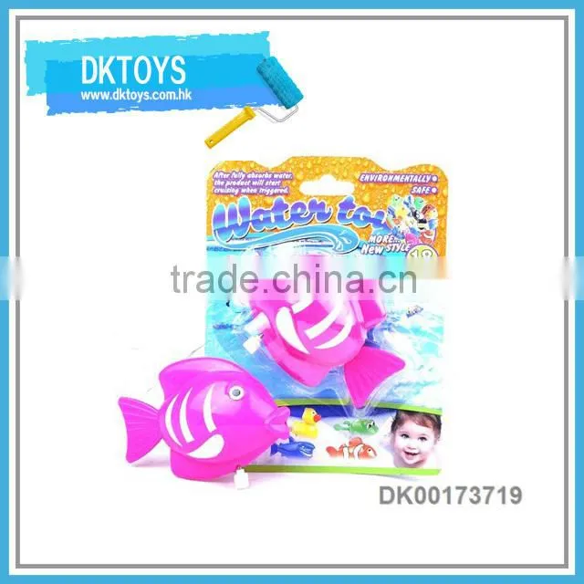 Bright Color Swimming Whale Plastic Wind Up Baby Toy