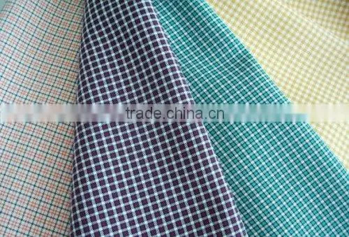 Cheap polyester blue checked cloth/white and deep blue squares fabric for table cloth