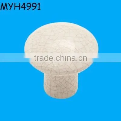 Designed bird shaped ceramic door knob
