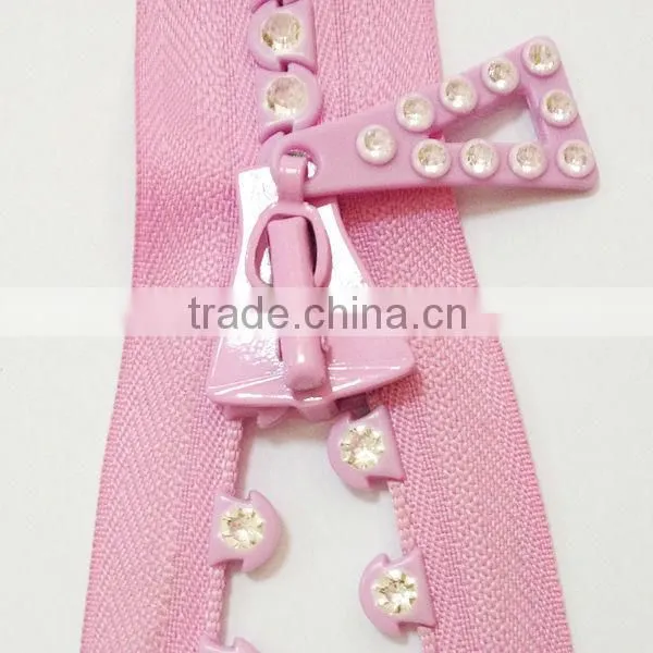 Decorative plastic rhinestone zippers for handbags