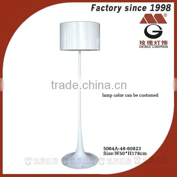 stylish aluminum slender lamp standing