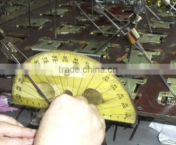 The bullet shape high quality pyramid metronome