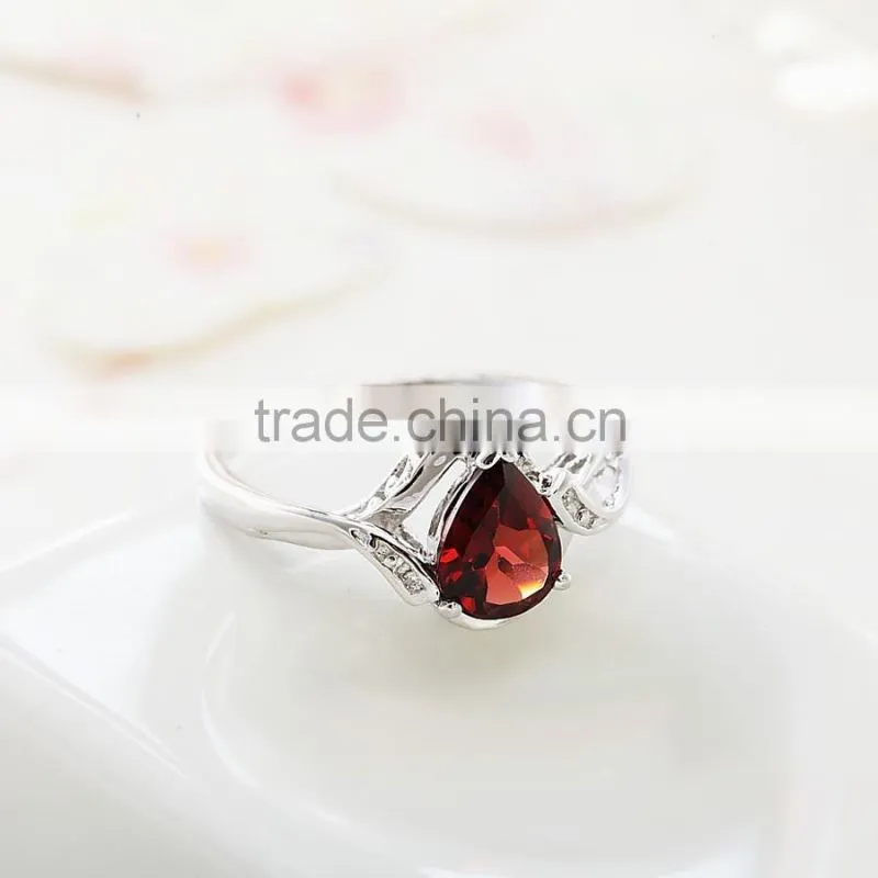 Charming pear shape citrine stone with 925 sterling silver ring. Beautiful 925 sterling silver gemstone ring