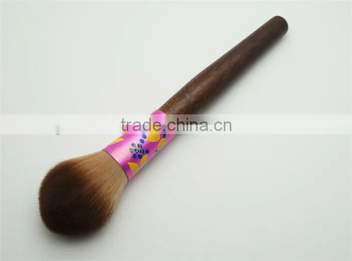 High Quality Facial Makeup Brush Tapered Cosmetic Blush Brush with Classic Brush Holder