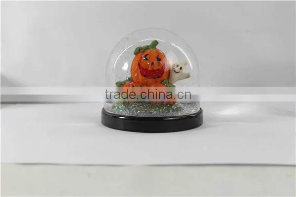 Plastic material halloween pumpkin snow globe