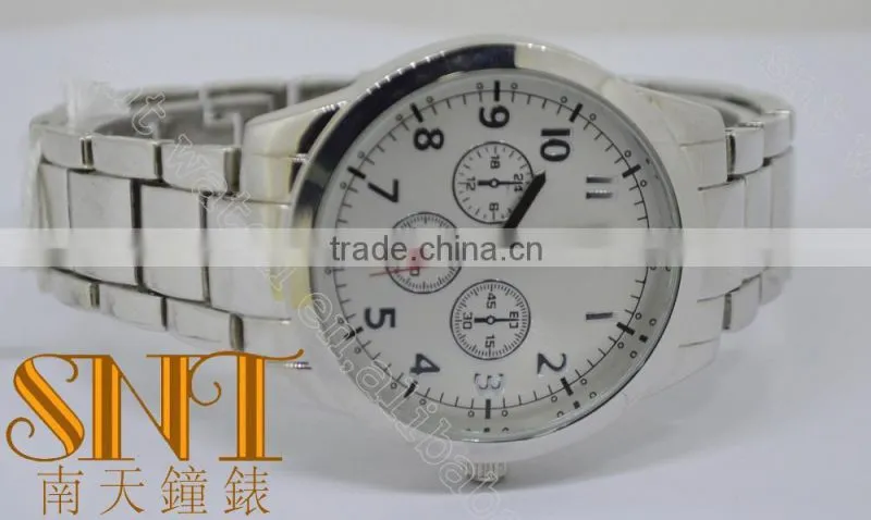 Fashion Matte Silver Dial With 3 Chrono Eye, High Quality Stainless Steel Watch