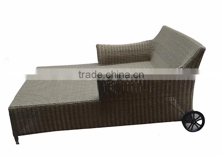Outdoor Rattan Furniture Wicker Chaise Lounge Chair Pool Two Seat Sofa Lounge Chair Wheels