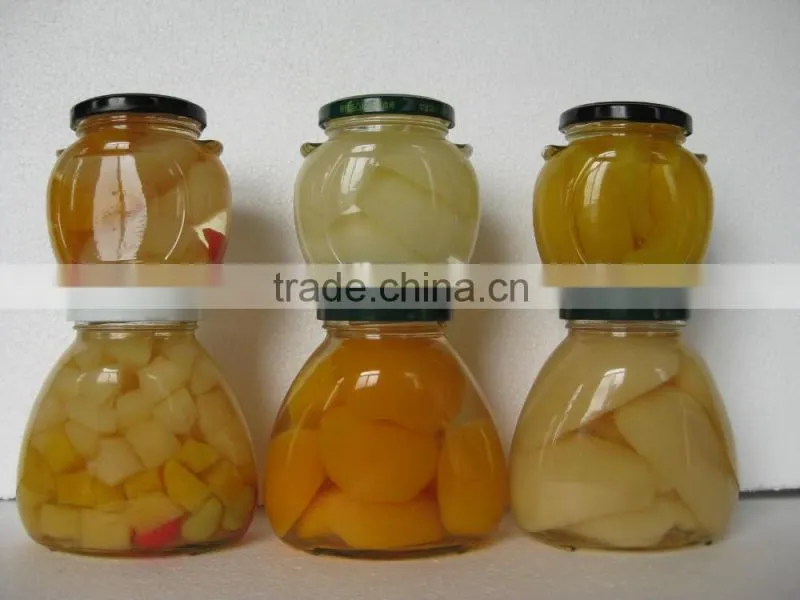 Canned yellow peach in syrup