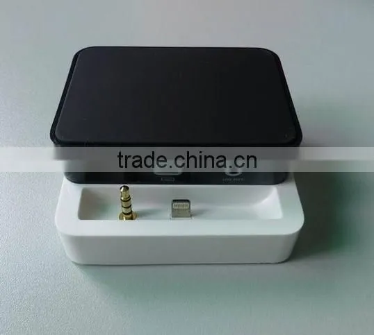 Potable stylish Docking Station, base charger, for iPhone 5/5S with 3.5mm audio output