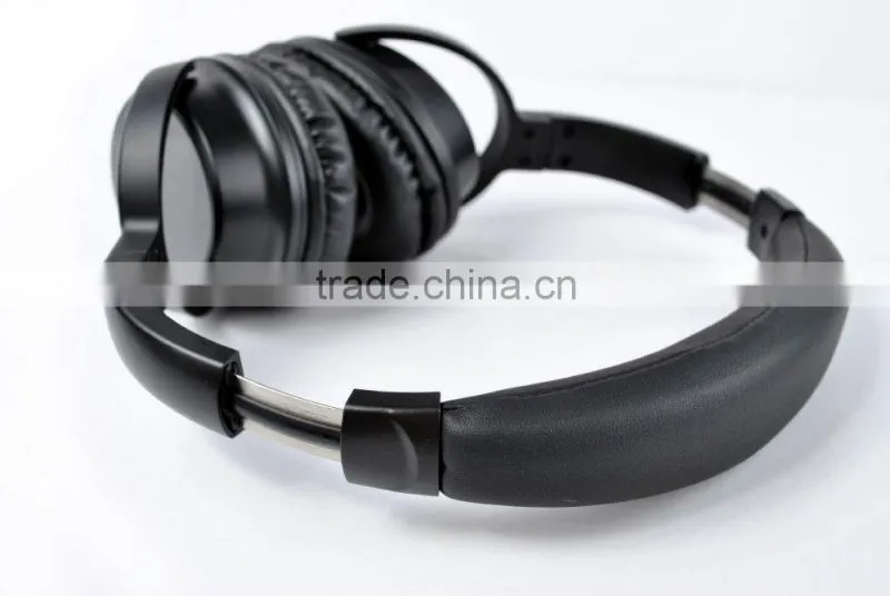 Hot new products form china electronic market super bass headphone with micphone