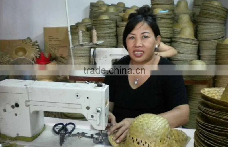 Vietnamese leaf palm hat