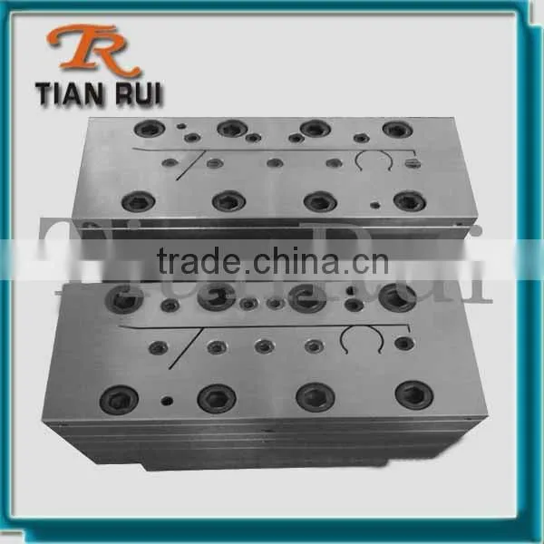 China Customizable Profile Extrusion Mold Toolmaker