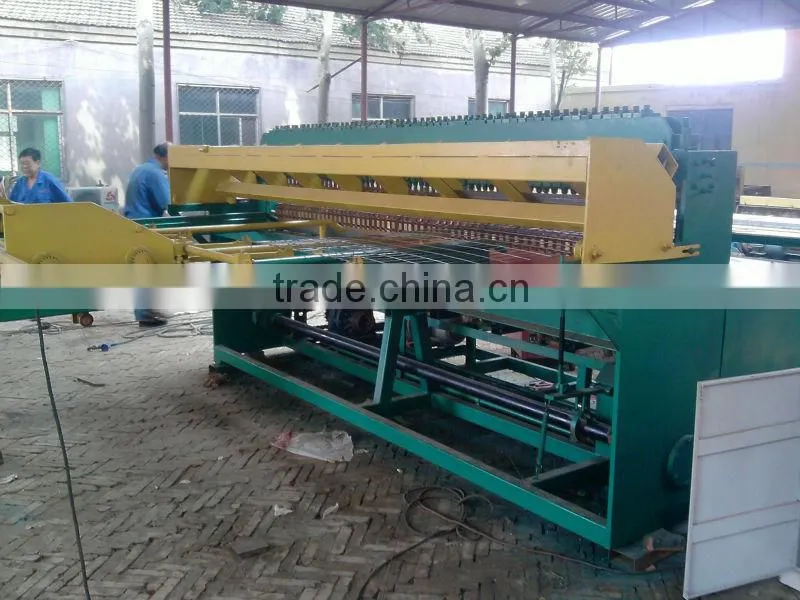 Automatic welding machine