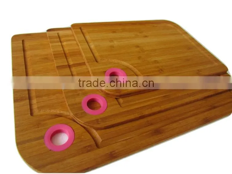Display Groove Serving Water Juice Bamboo Wooden Cutting Board Set with Round Color Silicone Circle