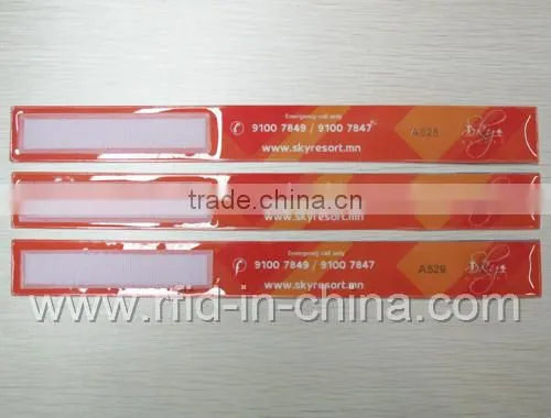 125KHz/13.56MHz Custom PayPass RFID Wristbands/Bracelets with Low Factory Price
