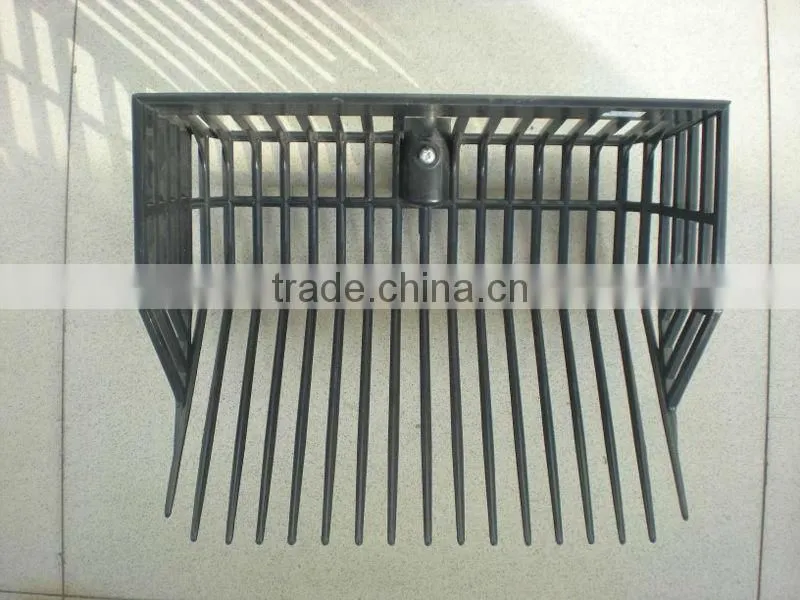 plastic horse fodder fork