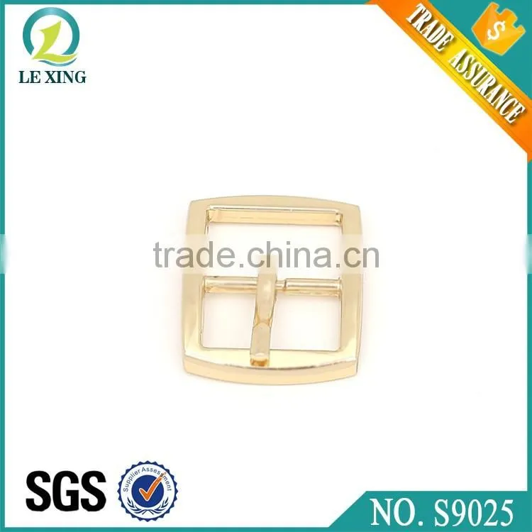 Factory price 2016 new fashion metal light golden adjustable belt buckle on sale