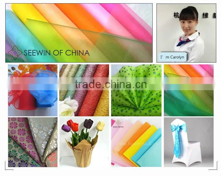 Nonwoven flower sleeve