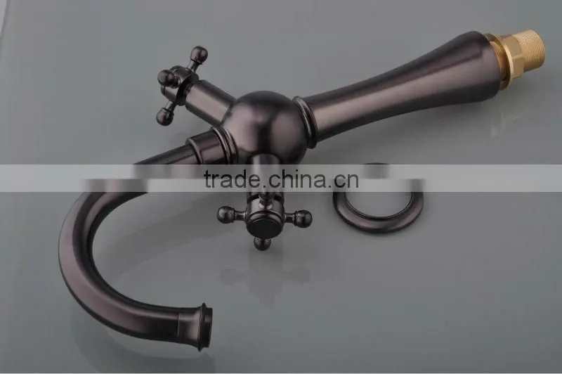 Two Handles Antigue Bronze Solid Brass Basin Faucet QH1808B
