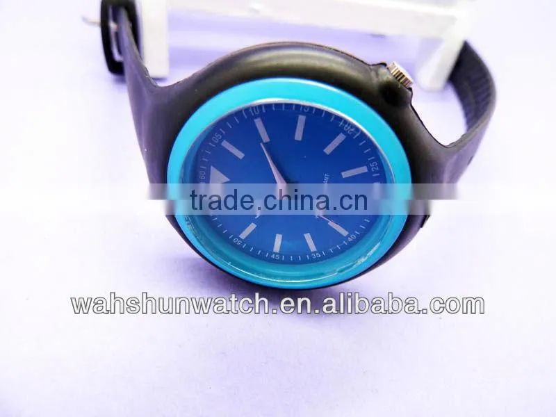 2013 custom made waterproof silicone promotional slim watch for ladies