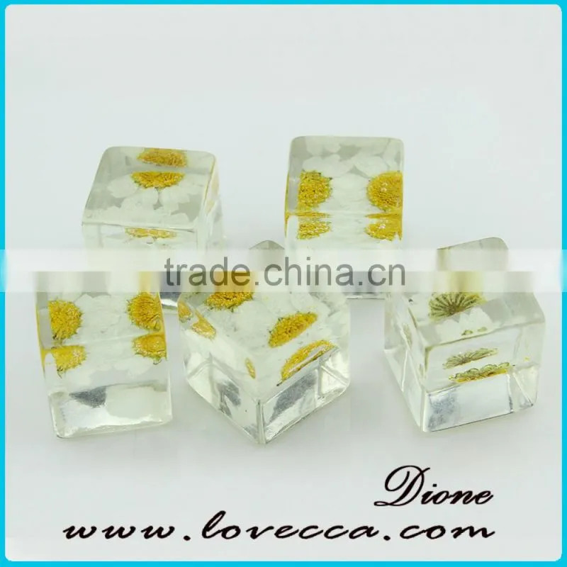 Newest design antique women style most fashion resin glass ball neckace resin flower pendants