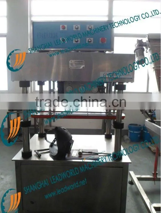Automatic beer bottle capping machine