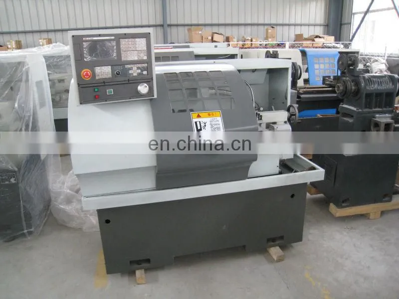 cnc lathe 6132 economic new horizontal type