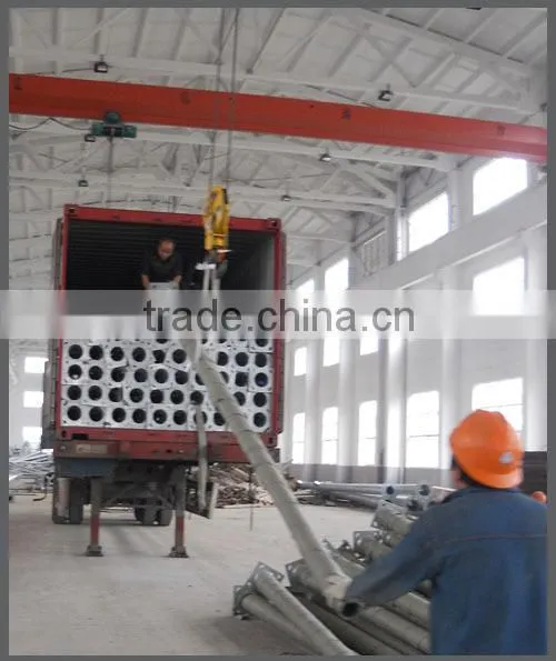 solar light tower mast with flood light