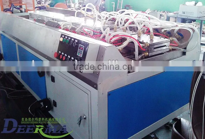 Eco-friendly WPC wood plastic profile WPC roofing tiles extrusion machine