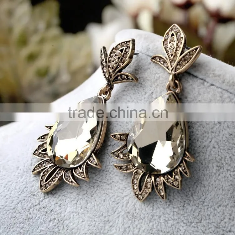 Waterdroplet mixcolor leaf shape vintage vintage earrings earrings
