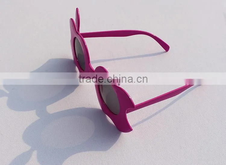 Colourful Apple Shaped Party Glasses For Kids Party