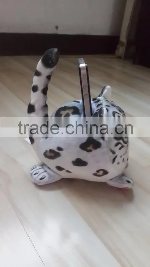 3 D plush snow leopard cellphone seat plush toy snow leopard mobile phone holder plush material leopard shaped cellphone seat