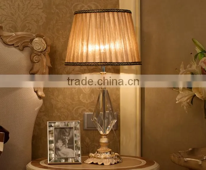 K9 clear crystal diamond shape lamp body mental bottom table lamp with lampshade