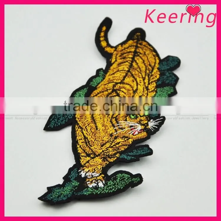 Fashion custom tiger embroidery patch for decoration WEF-238