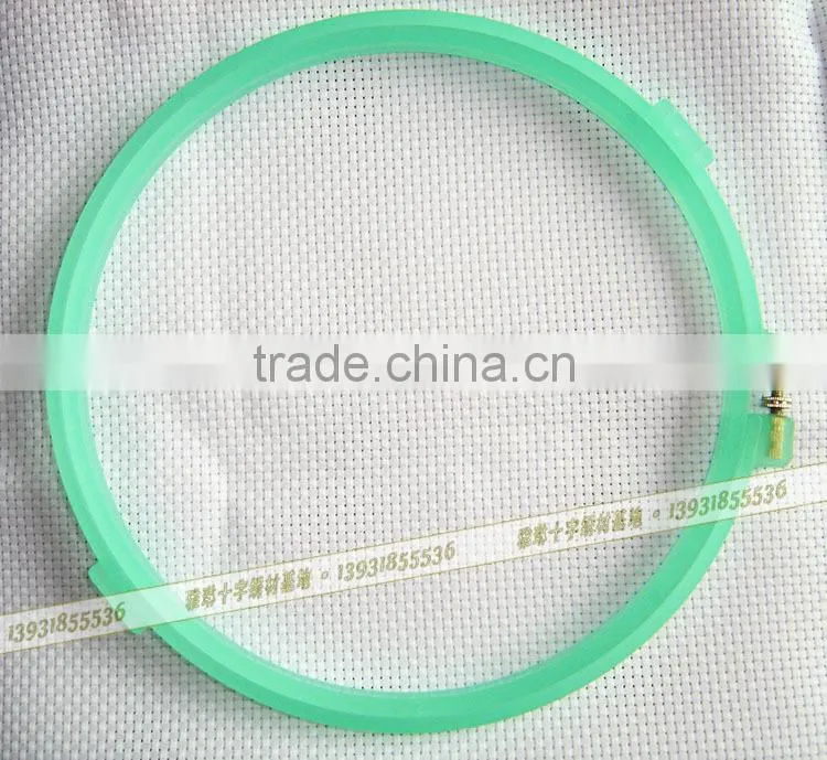 China supply Alibaba wholesale 18cm of frosted embroidery hoop for cross stitch