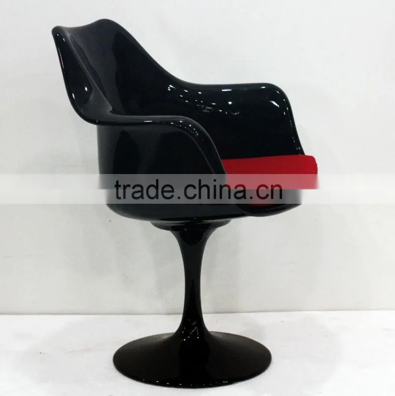 Cafe Replica classic tulip armchair fiberglass chair designed by Eero Saarinen