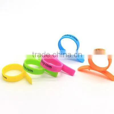 Round Orange (Citrus Fruit) Peelers