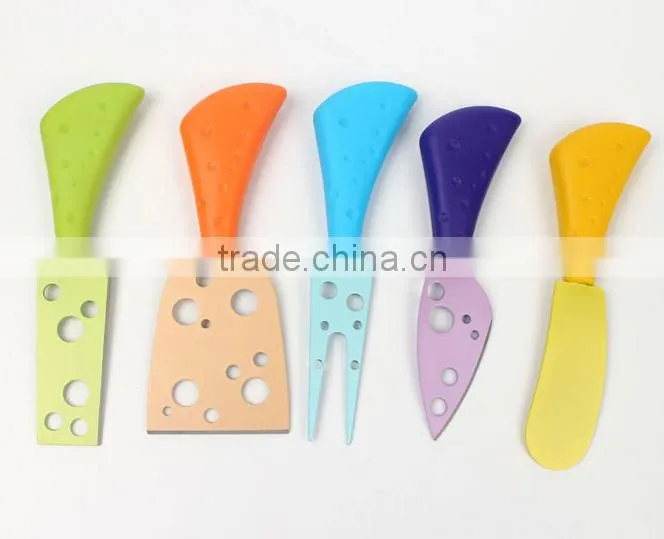 new hot sale cheese knife set with heart hole wooden handle