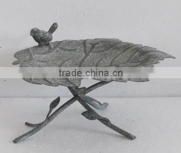 100496F-Leafed Metal Finch Bird Feeder
