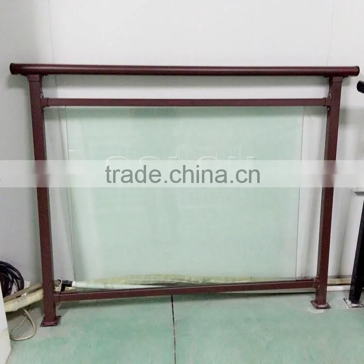 Glass and aluminum material swimming pool fence