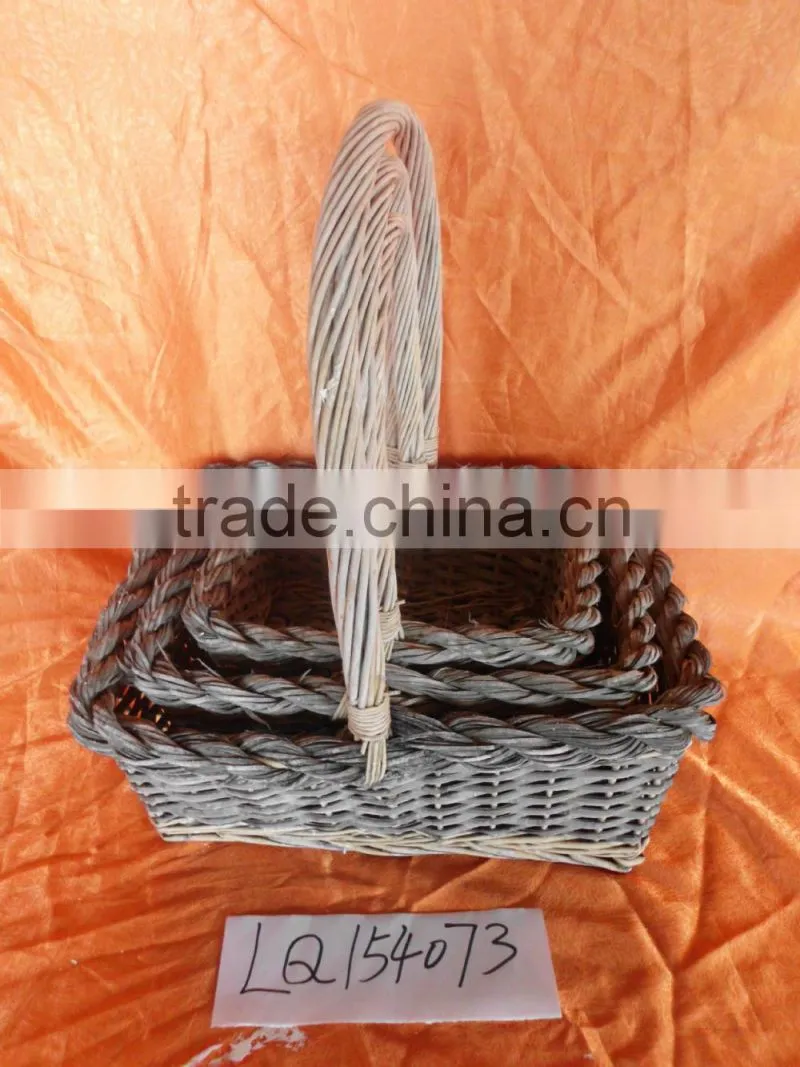 Cheap Handmade Wire Storage Basket With Cloth Linner