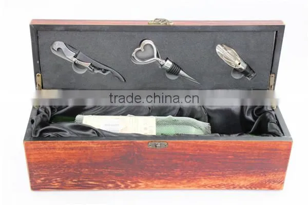 2014 new bottle shape wine set made in china