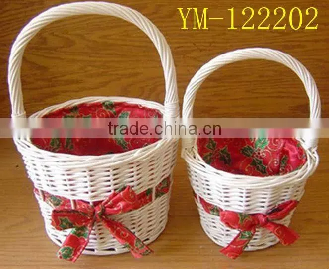 white decorative baskets for wedding