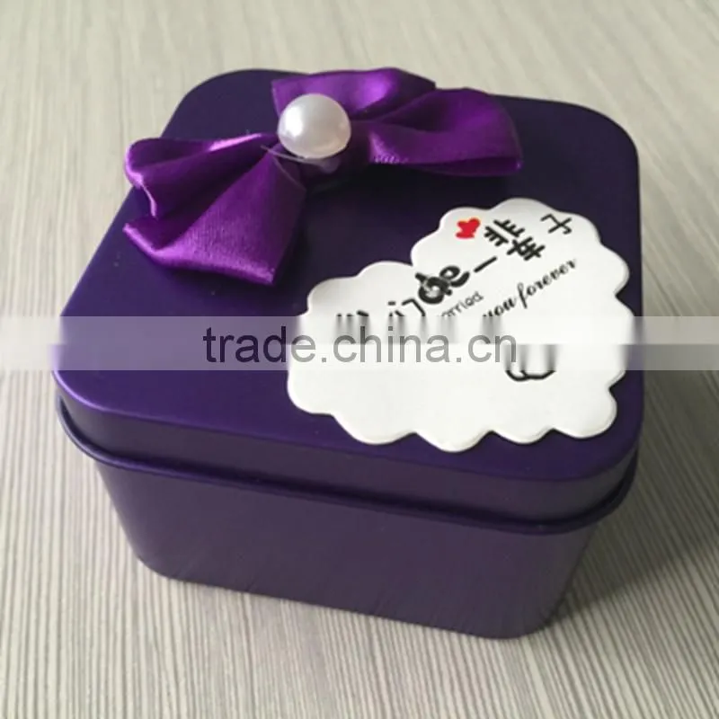 China Custom Iron Fancy Mini Gift Wedding Candy Box Wholesale
