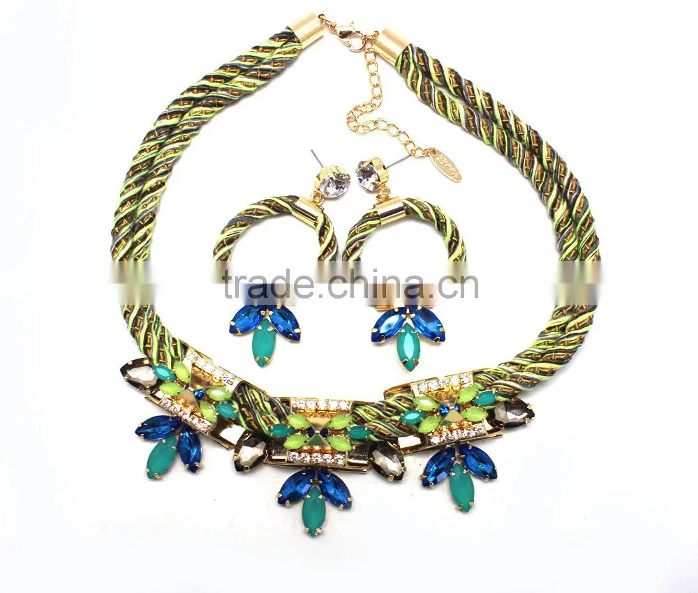 Latest design popular fashion african beads jewelry Set handmade indian jewelry necklace and earring bracelet set