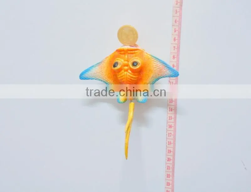 5 inch Glitter Surface Butterfish eat Dollars Little Fish 3d Plastic Fridge Magnet