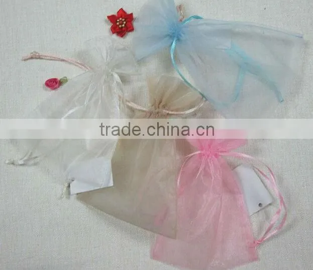 Organza pouch with tassel