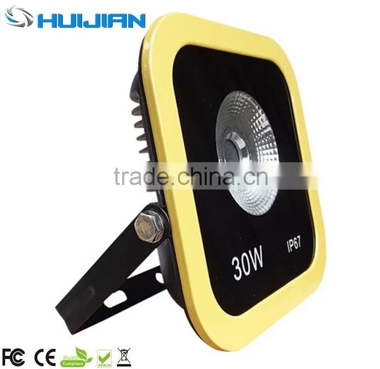 Yellow housing 30W outdoor LED flood light 3 years warranty