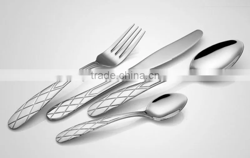Modern dinnerware set