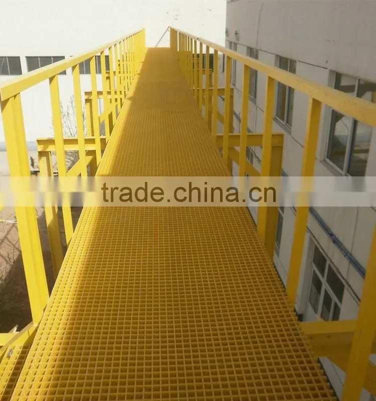 Anti-corrosion fiberglass platform step ladder